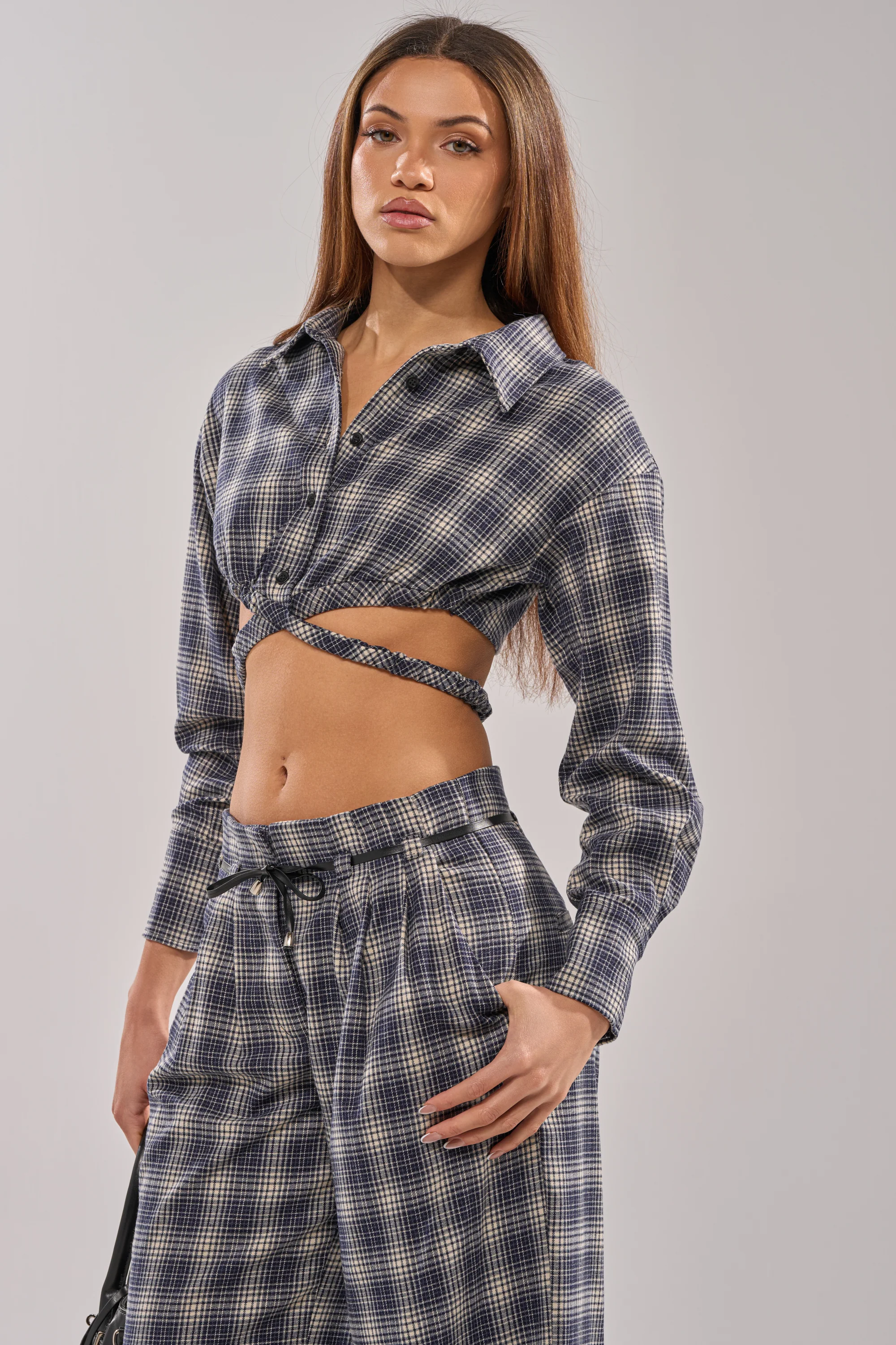JANE PLAID BUTTON DOWN - Image 3