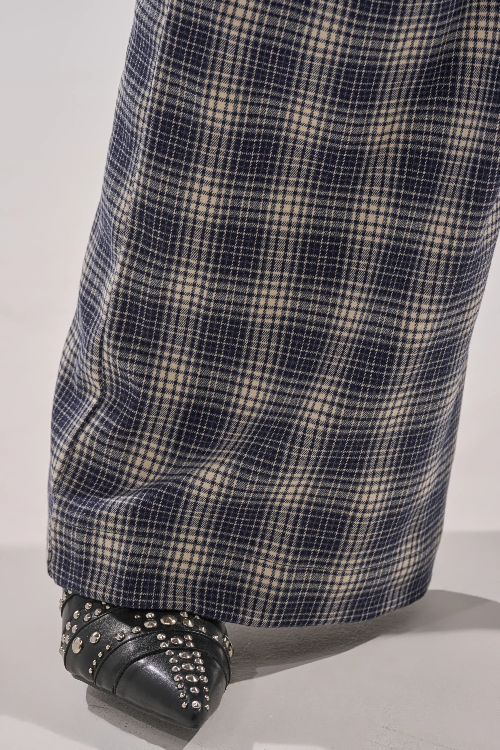 JANE PLAID TROUSER - Image 9