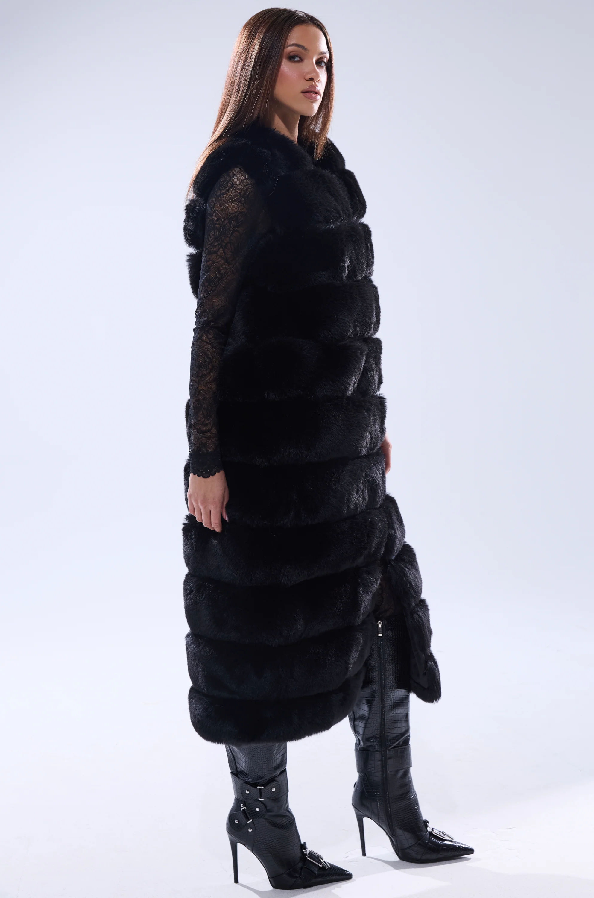 JENNY LIN FAUX FUR MAXI VEST IN BLACK - Image 4