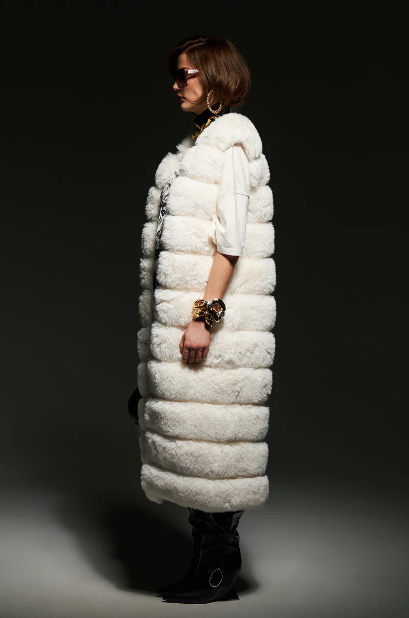 JENNY LIN FAUX FUR MAXI VEST IN WHITE - Image 2
