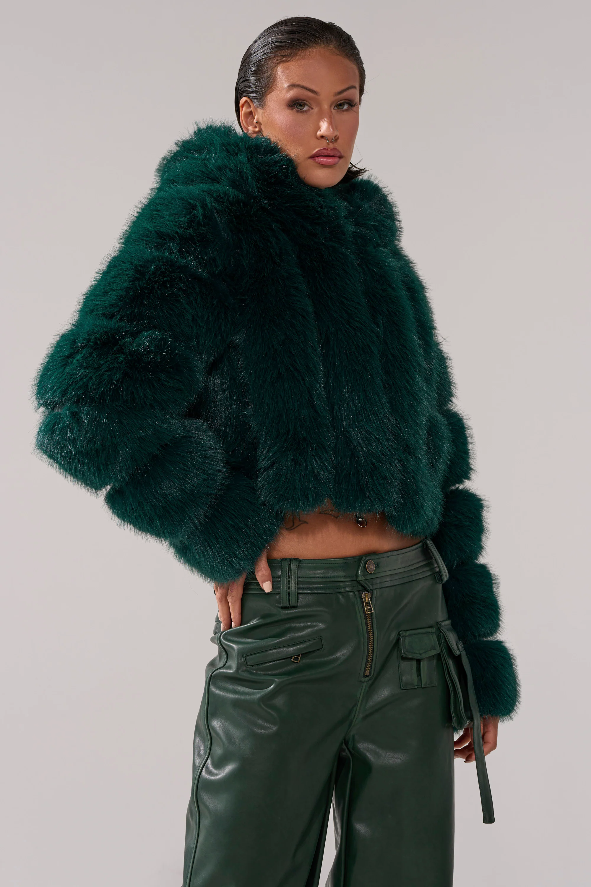 JOLENE FAUX FUR COAT IN EMERALD GREEN - Image 4