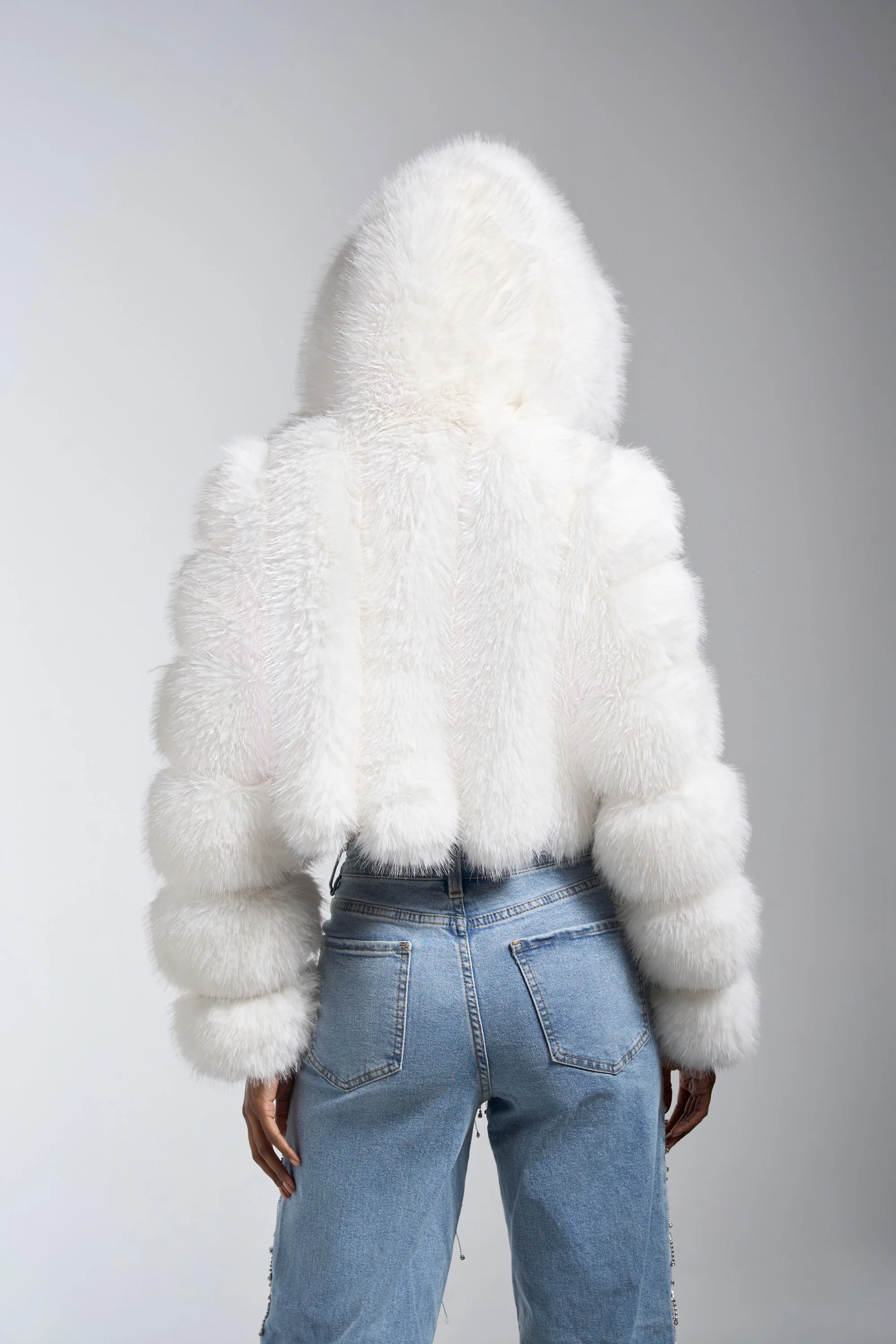 JOLENE FAUX FUR COAT IN WHITE - Image 14