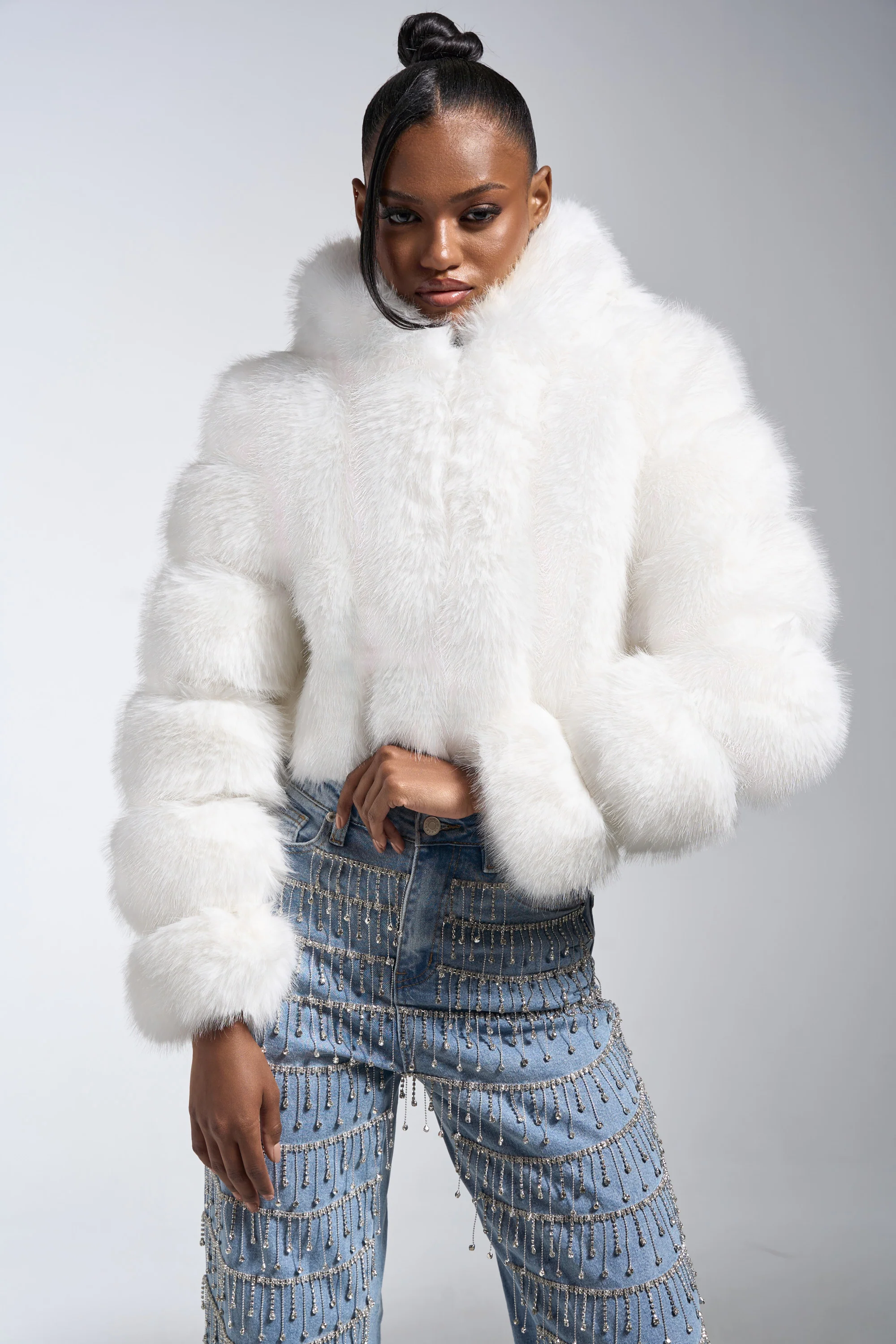 JOLENE FAUX FUR COAT IN WHITE - Image 8
