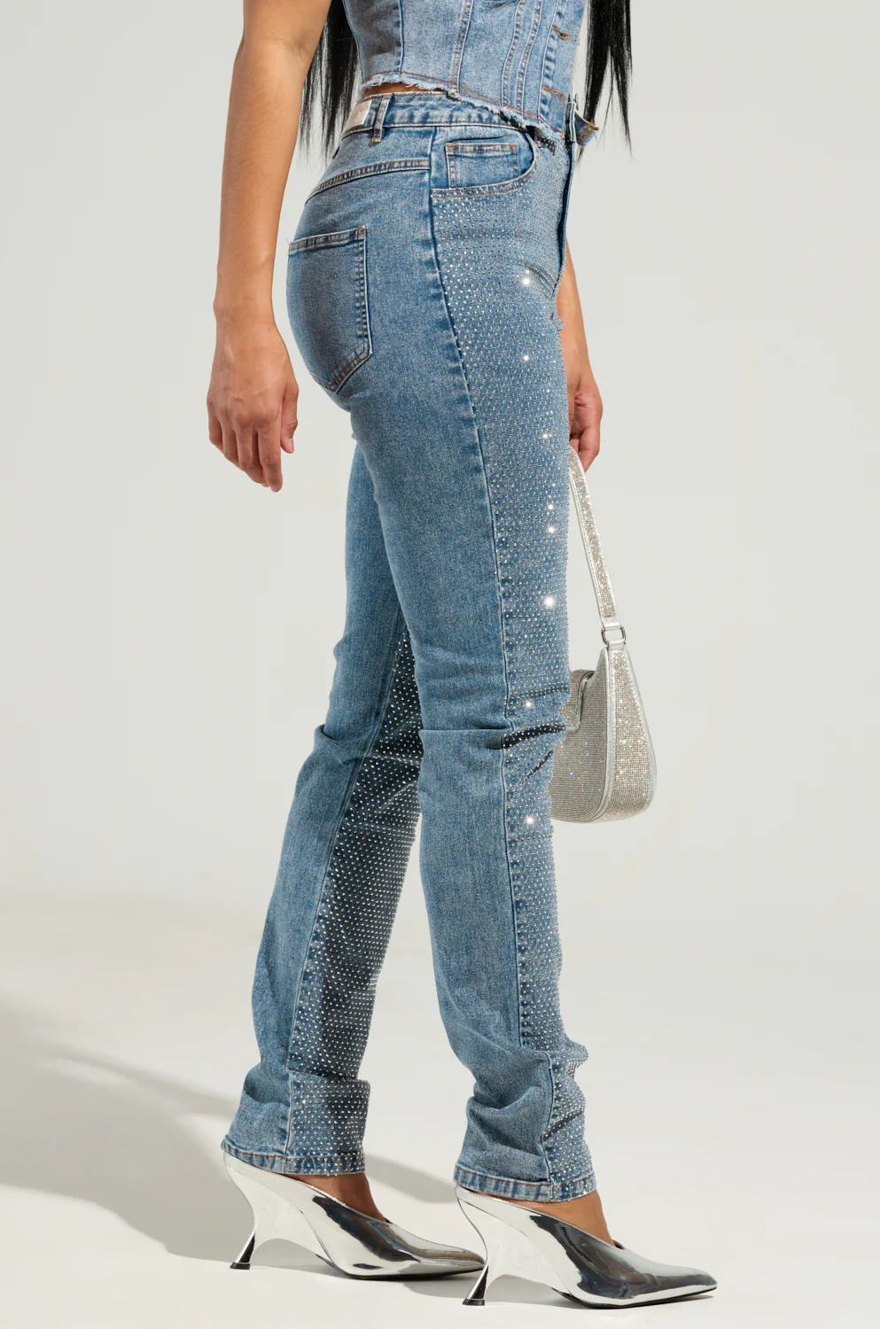 JOLIE RHINESTONE EMBELLISHED TAPERED JEAN - Image 4