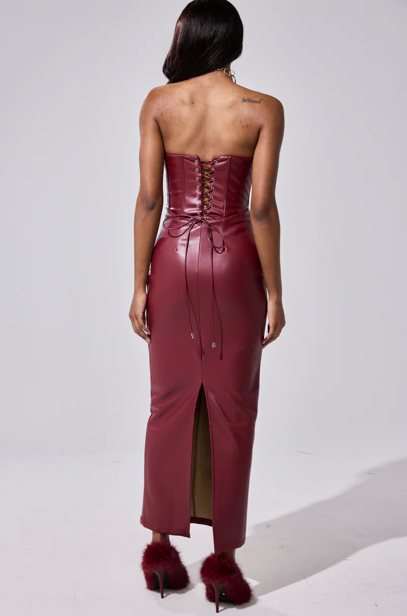 JULIETTE PU MIDI DRESS IN BURGUNDY - Image 4