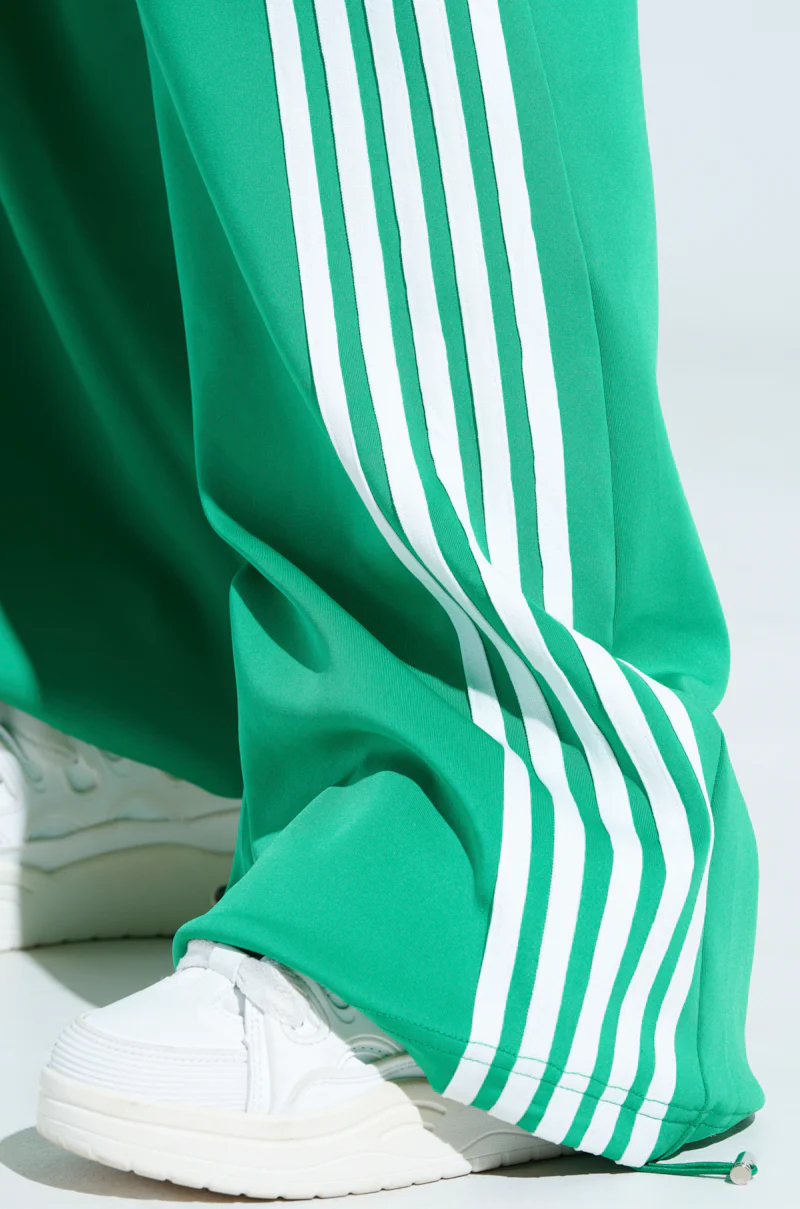 JUMP AROUND WIDE LEG JOGGER IN GREEN - Image 9