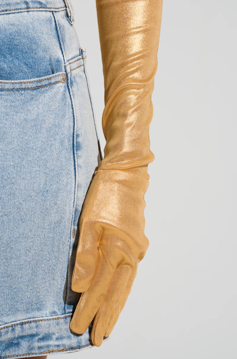 JUST LIKE MAGIC SLINKY OFF THE SHOULDER GLOVED TOP IN GOLD - Image 8