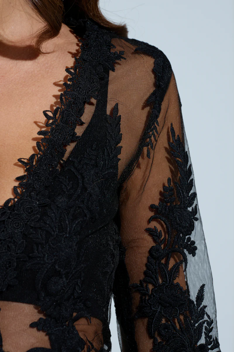 KAI LACE BLAZER IN BLACK - Image 9