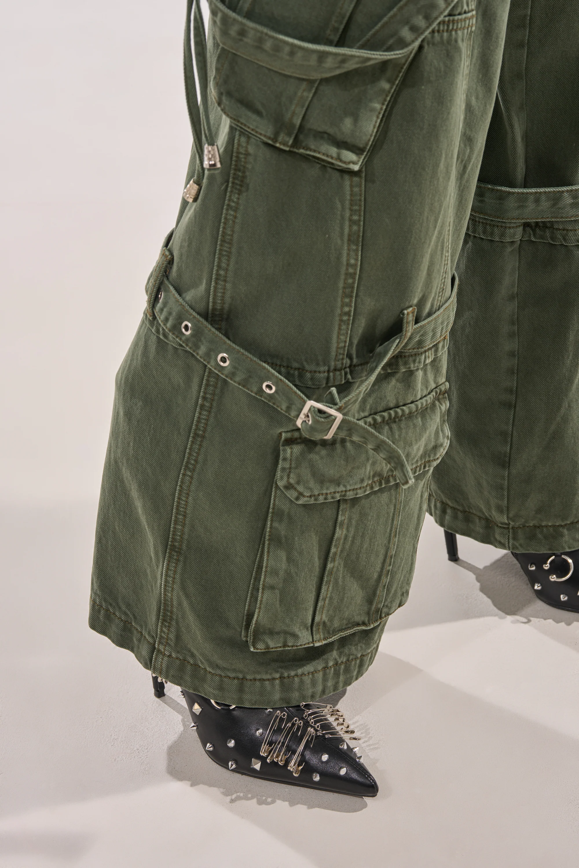 KARA CARGO DENIM - Image 9