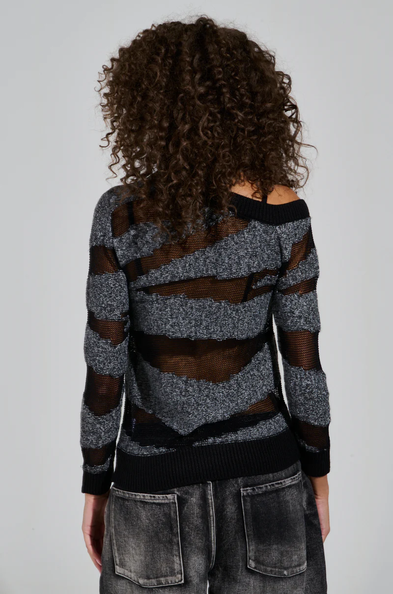 KASHA CREWNECK SWEATER IN GREY - Image 4