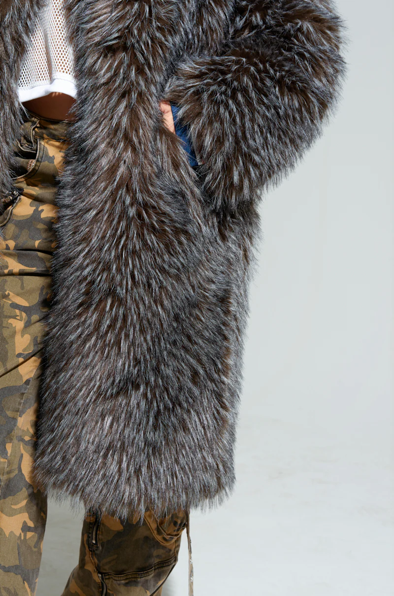 KEEP TO MYSELF FAUX FUR JACKET - Image 7