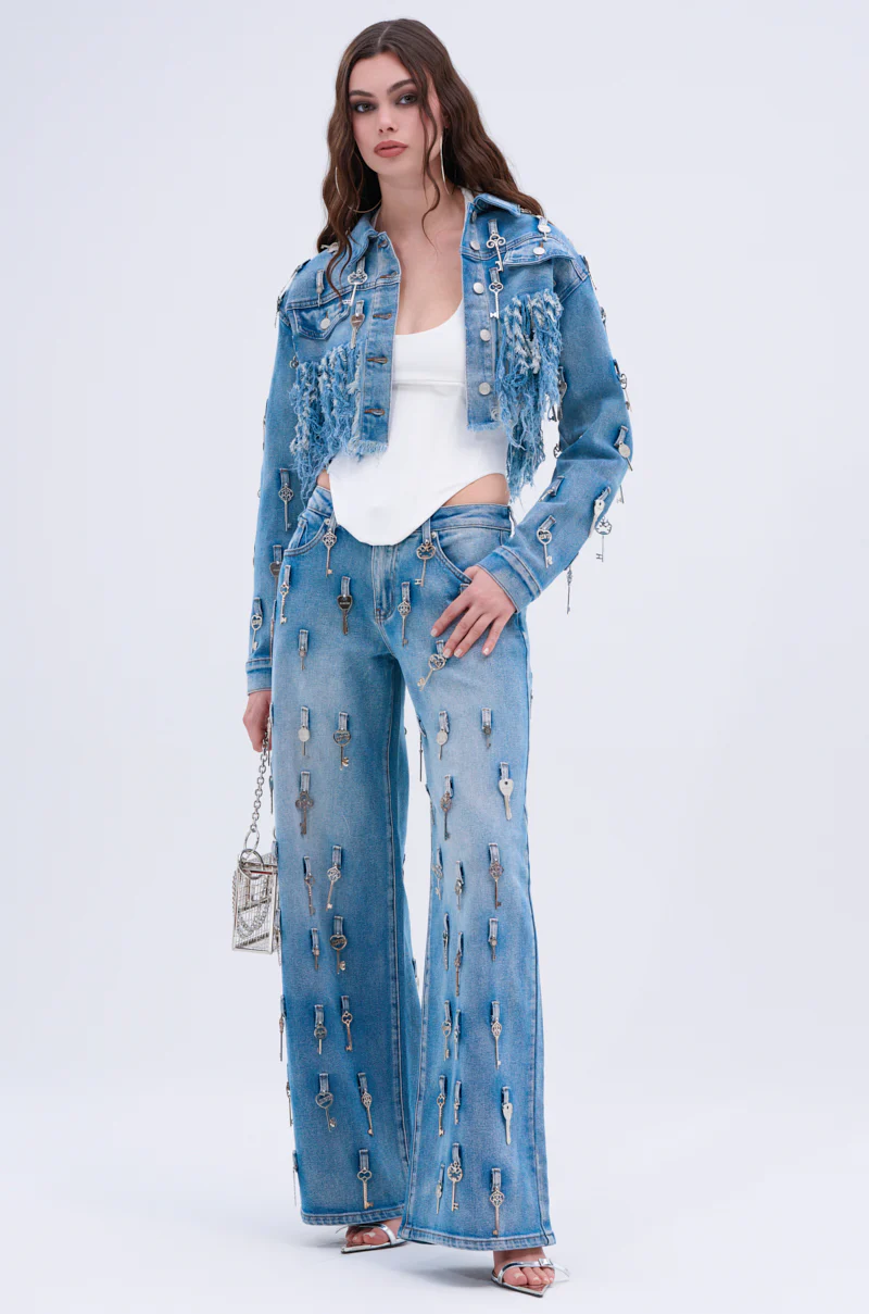 KEY TO THE CITY CROPPED DENIM JACKET - Image 8