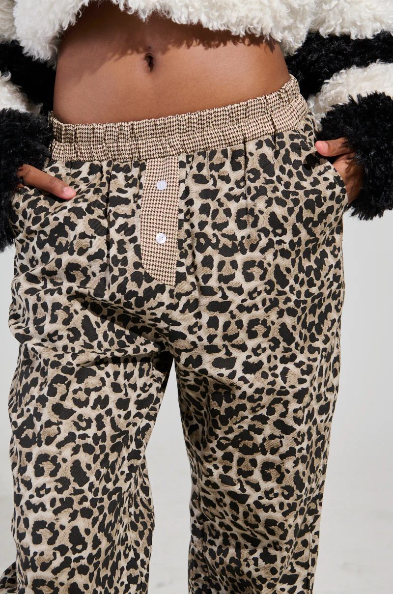 KISS ME CHEETAH PANT - Image 6