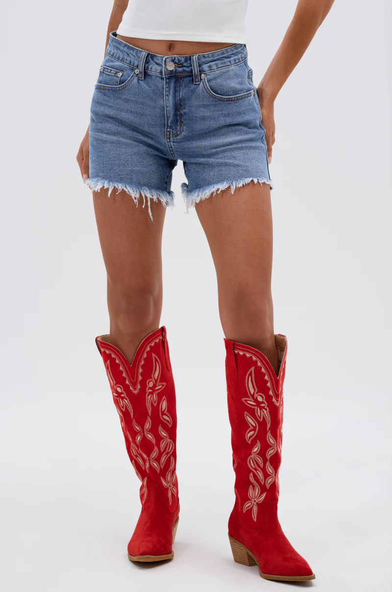 KISS MY PATCH DENIM SHORT - Image 5