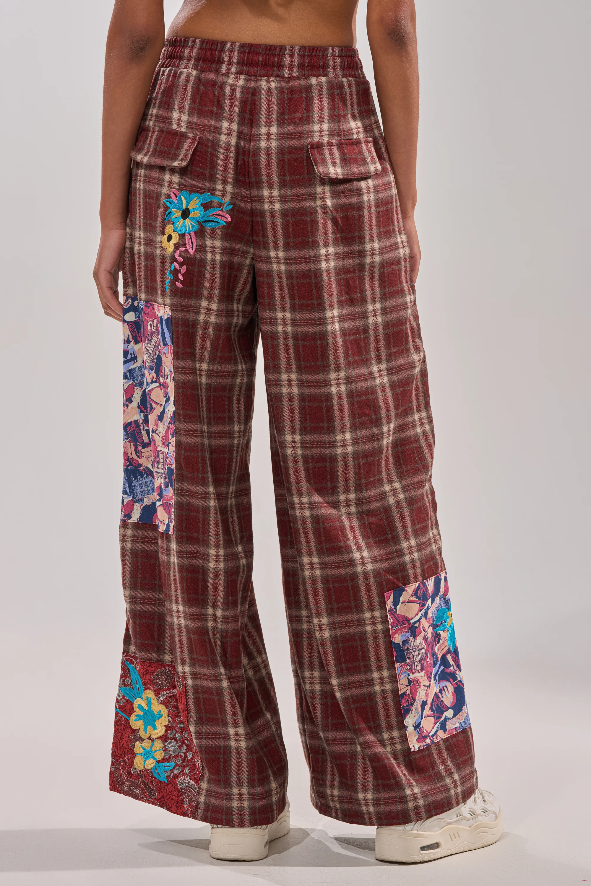 KRIYSTA FLORAL PATCH PLAID PANT - Image 6