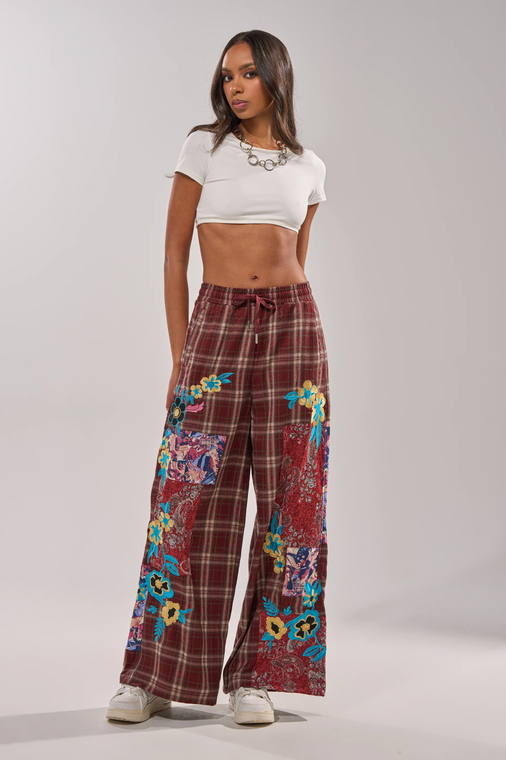 KRIYSTA FLORAL PATCH PLAID PANT - Image 7