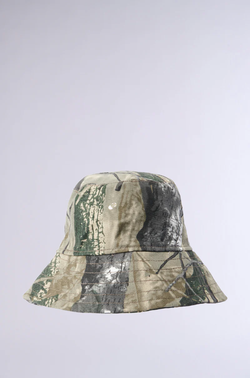 LACE ME UP CAMO BUCKET HAT - Image 3