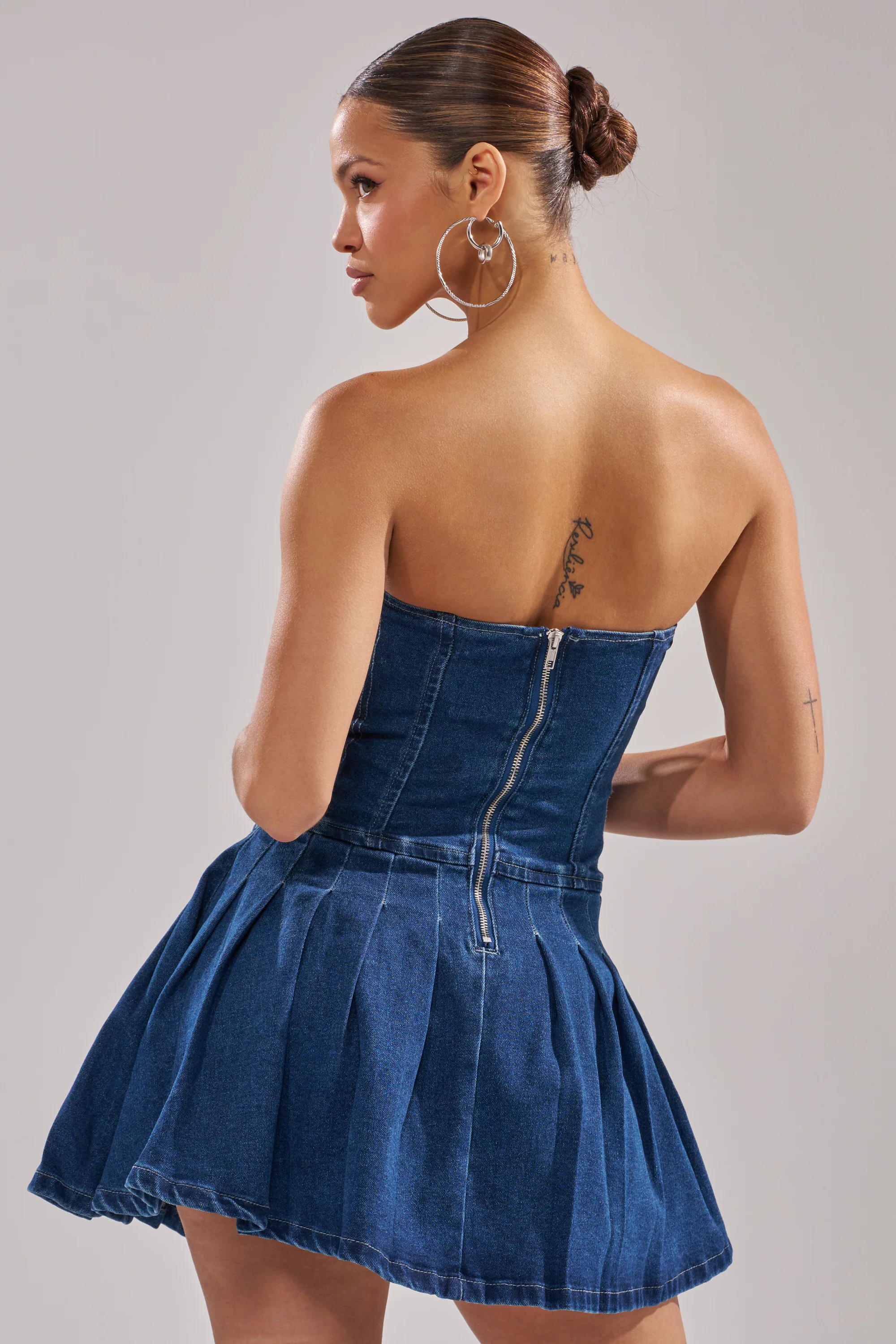 LACE ME UP DENIM MINI DRESS - Image 4