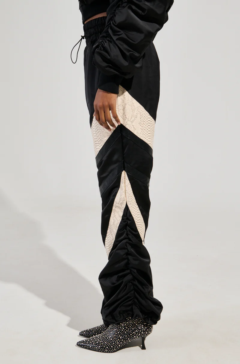 LAINA LIGHTWEIGHT JOGGER - Image 4
