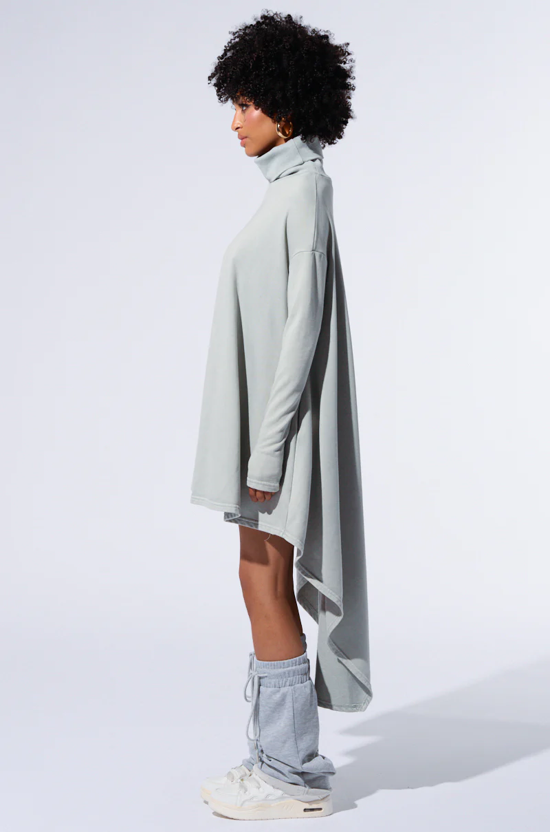 LAINIE TURTLENECK HIGH LOW SWEATSHIRT DRESS IN GREY - Image 3