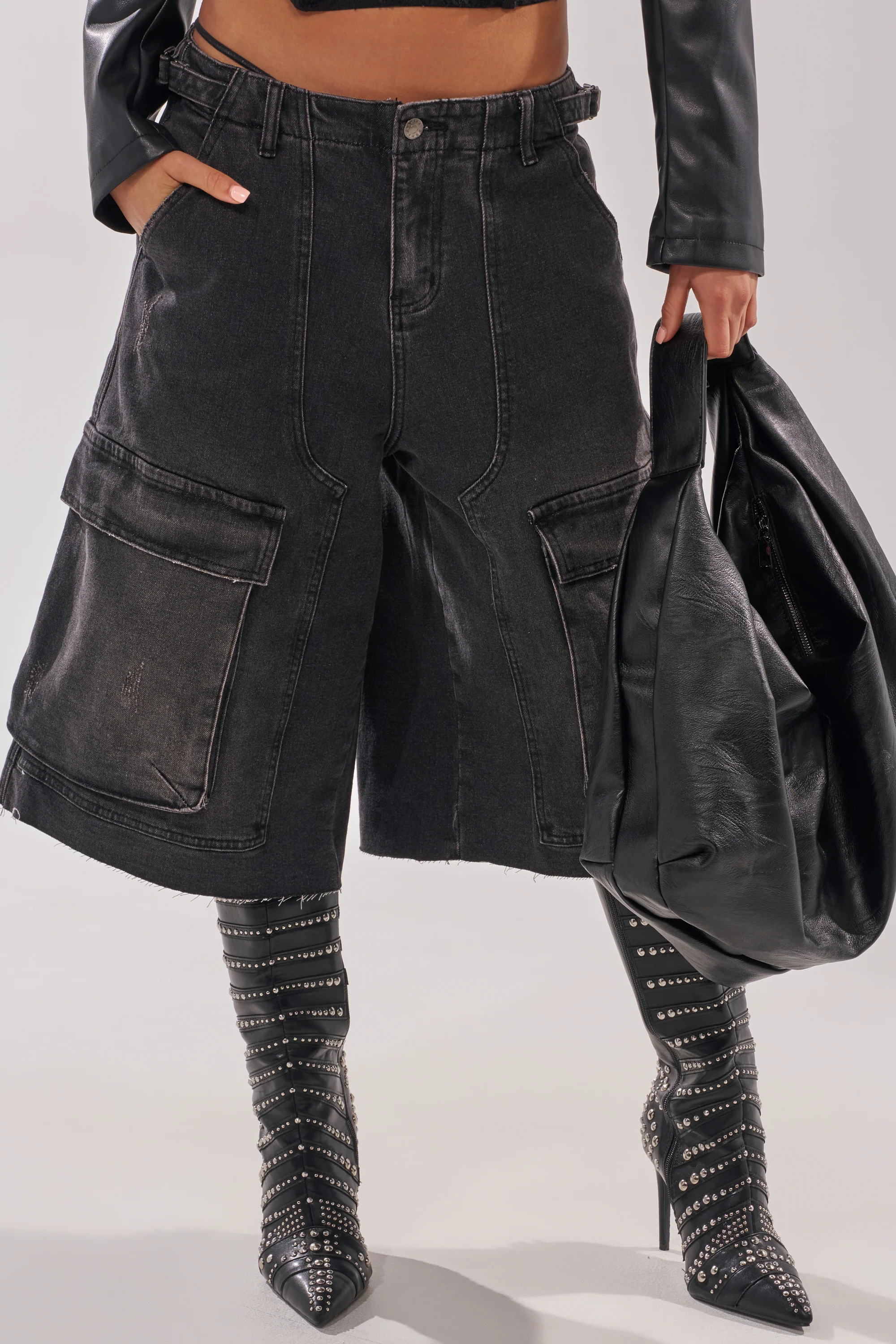 LANA DENIM JORT IN BLACK WASH DENIM - Image 2