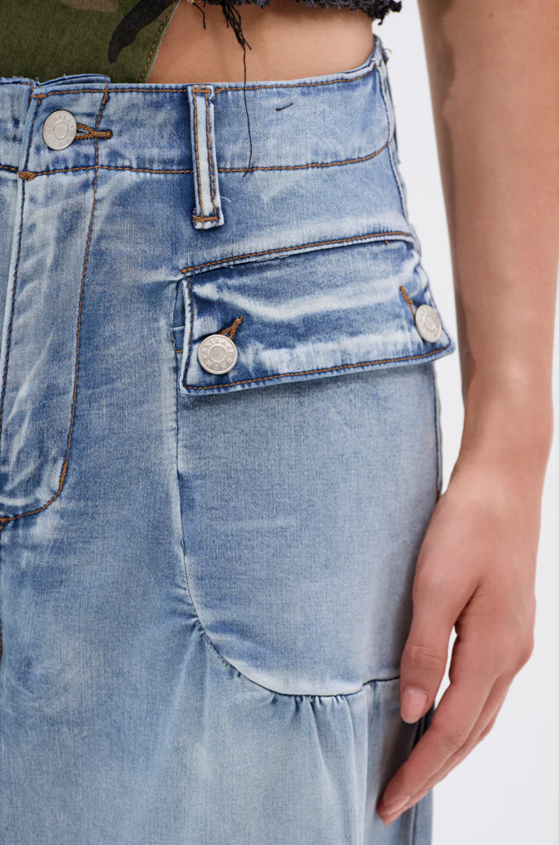 LAY IT LOW BALLOON PANT IN LIGHT BLUE - Image 8