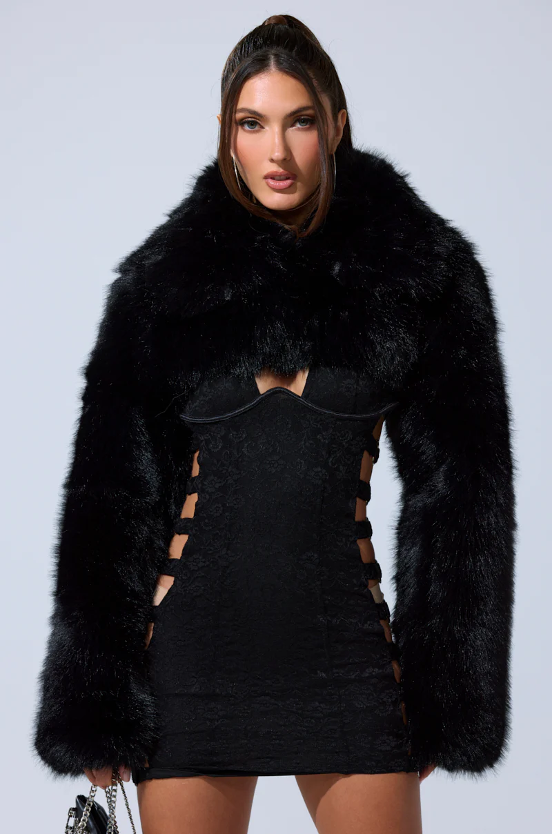 LEILA ULTRA CROP FAUX FUR IN BLACK - Image 11