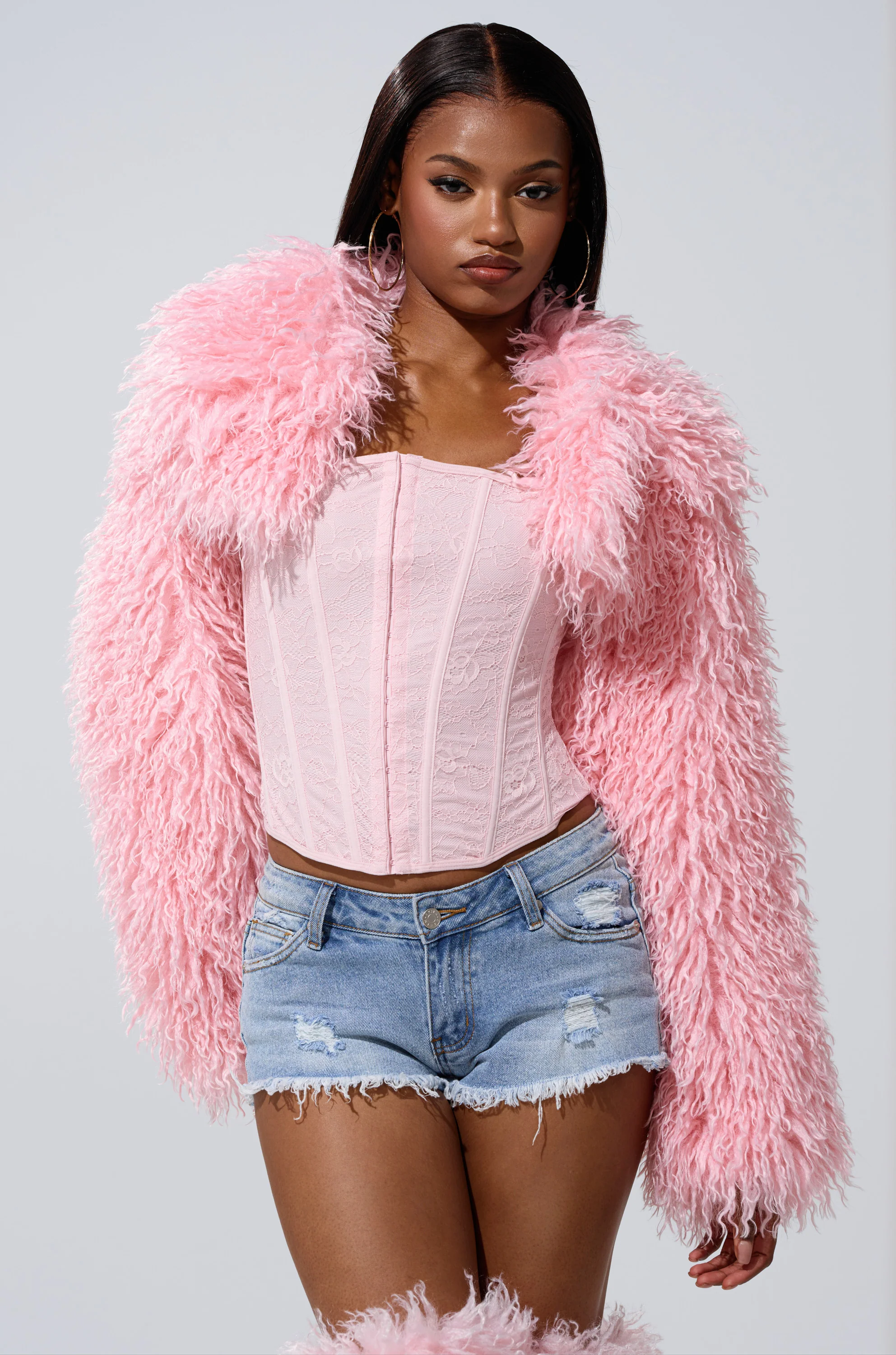 LEILA ULTRA CROP FAUX FUR IN LIGHT PINK - Image 4