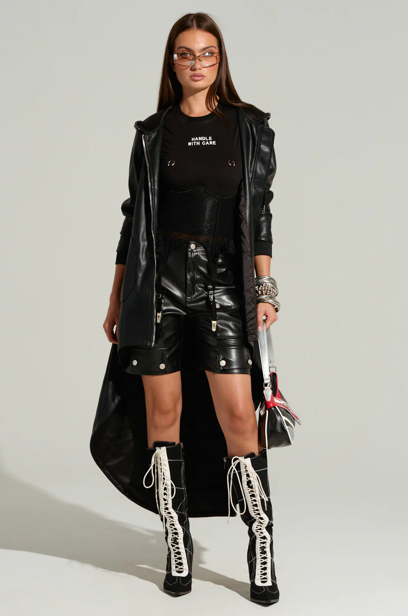 LERAY FAUX LEATHER BERMUDA SHORTS IN BLACK - Image 7