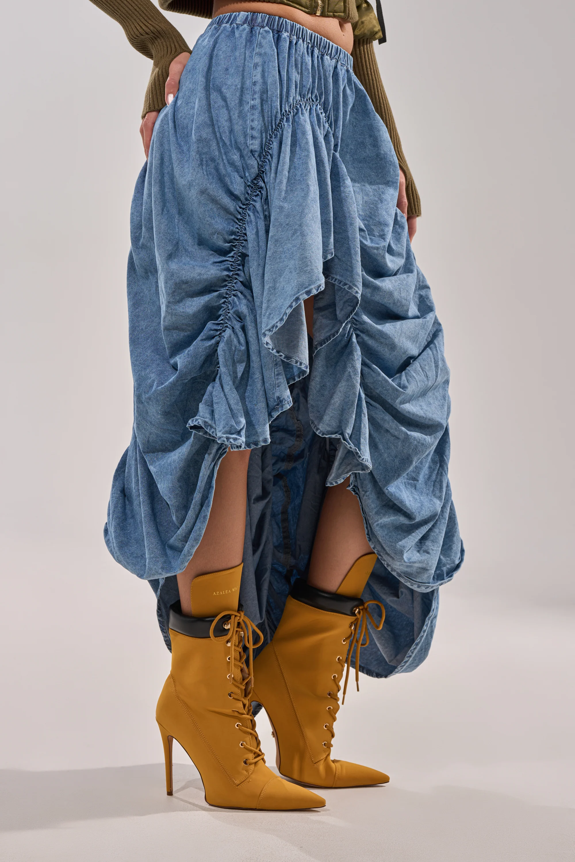 LETS CHANGE IT UP RUCHED MIDI SKIRT IN CHAMBRAY - Image 5