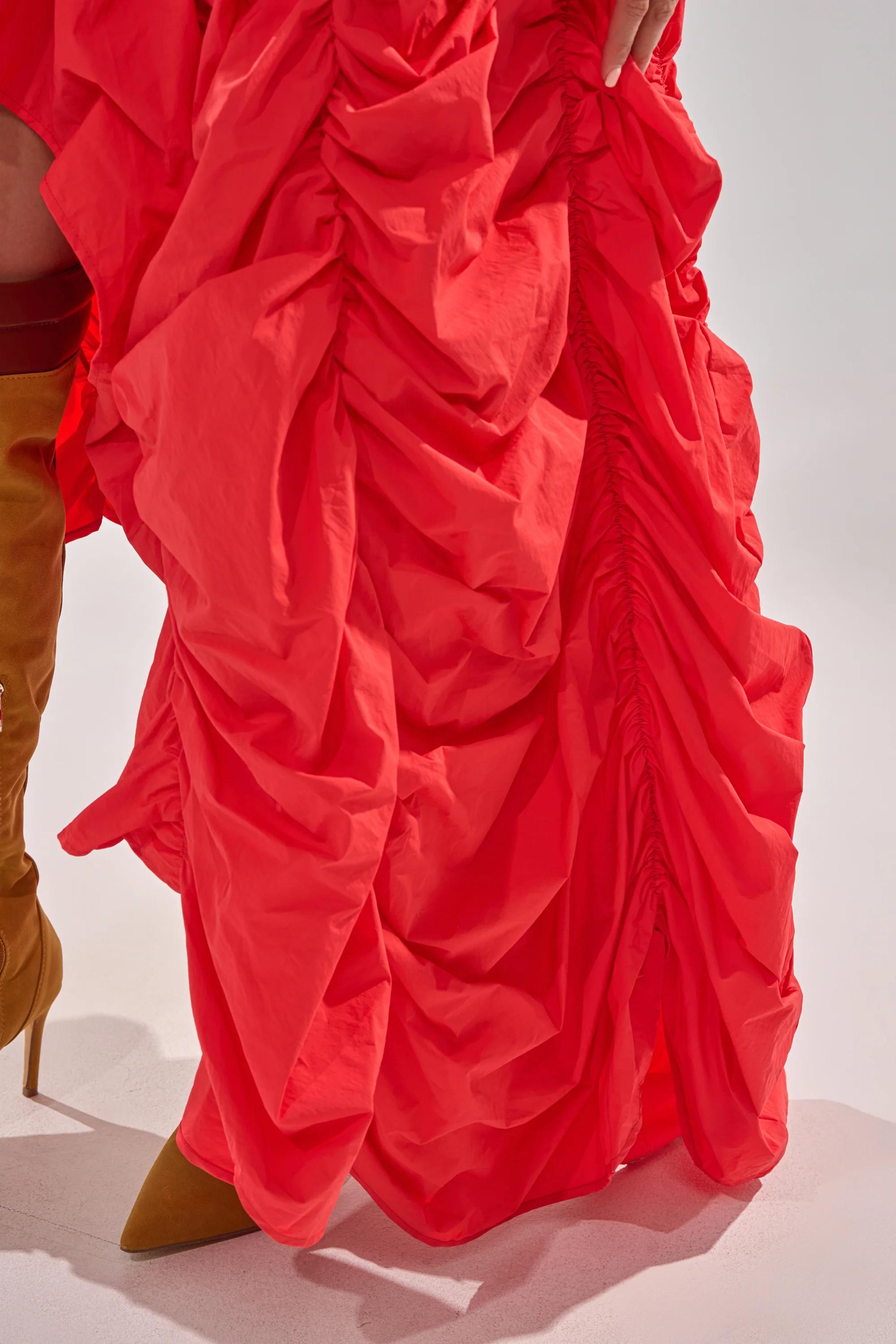 LETS CHANGE IT UP RUCHED MIDI SKIRT IN RED - Image 10