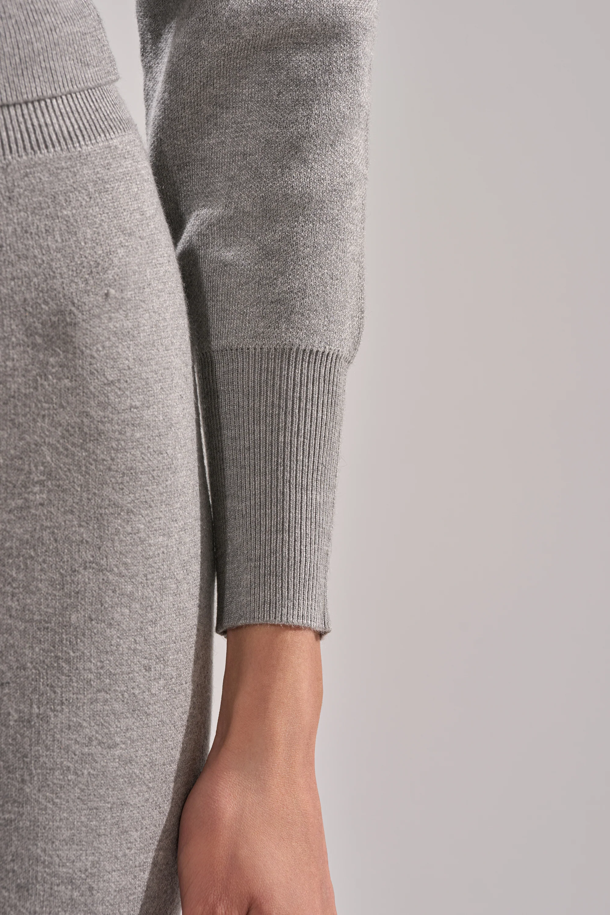 LEXI OFF THE SHOULDER SWEATER - Image 7