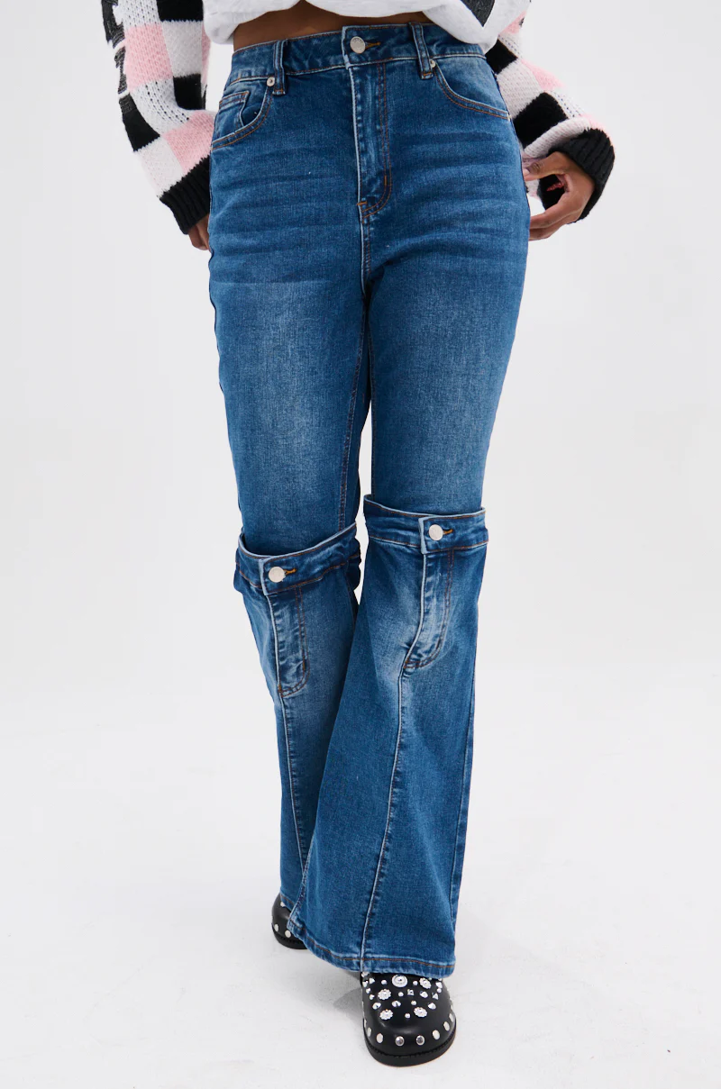 LIE TO ME EXPOSED KNEE DENIM JEANS - Image 3