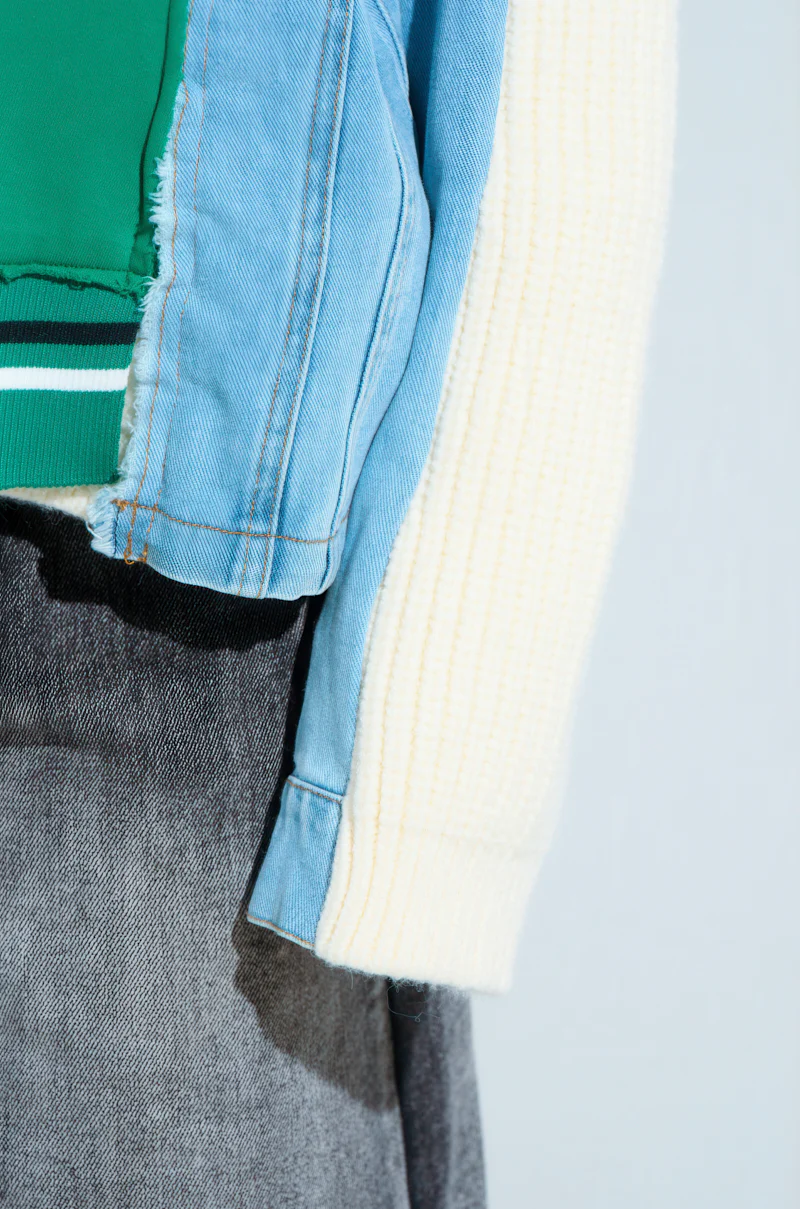 LIFE IS GOOD SWEATER - Image 7