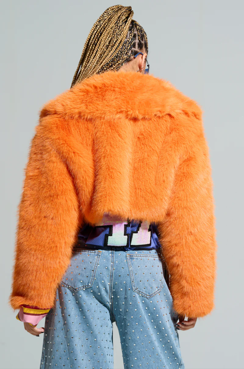 LIGHTS OUT CROPPED FAUX FUR - Image 3