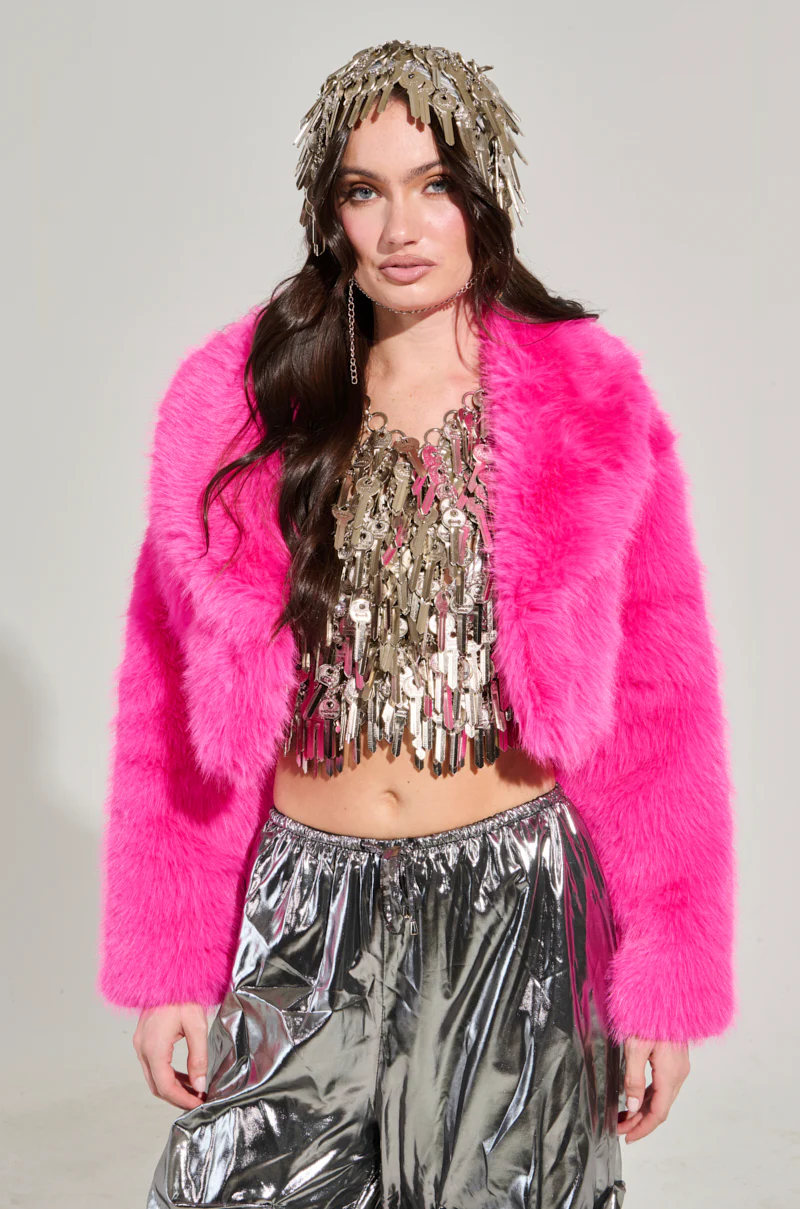 LIGHTS OUT CROPPED FAUX FUR JACKET IN PINK - Image 7