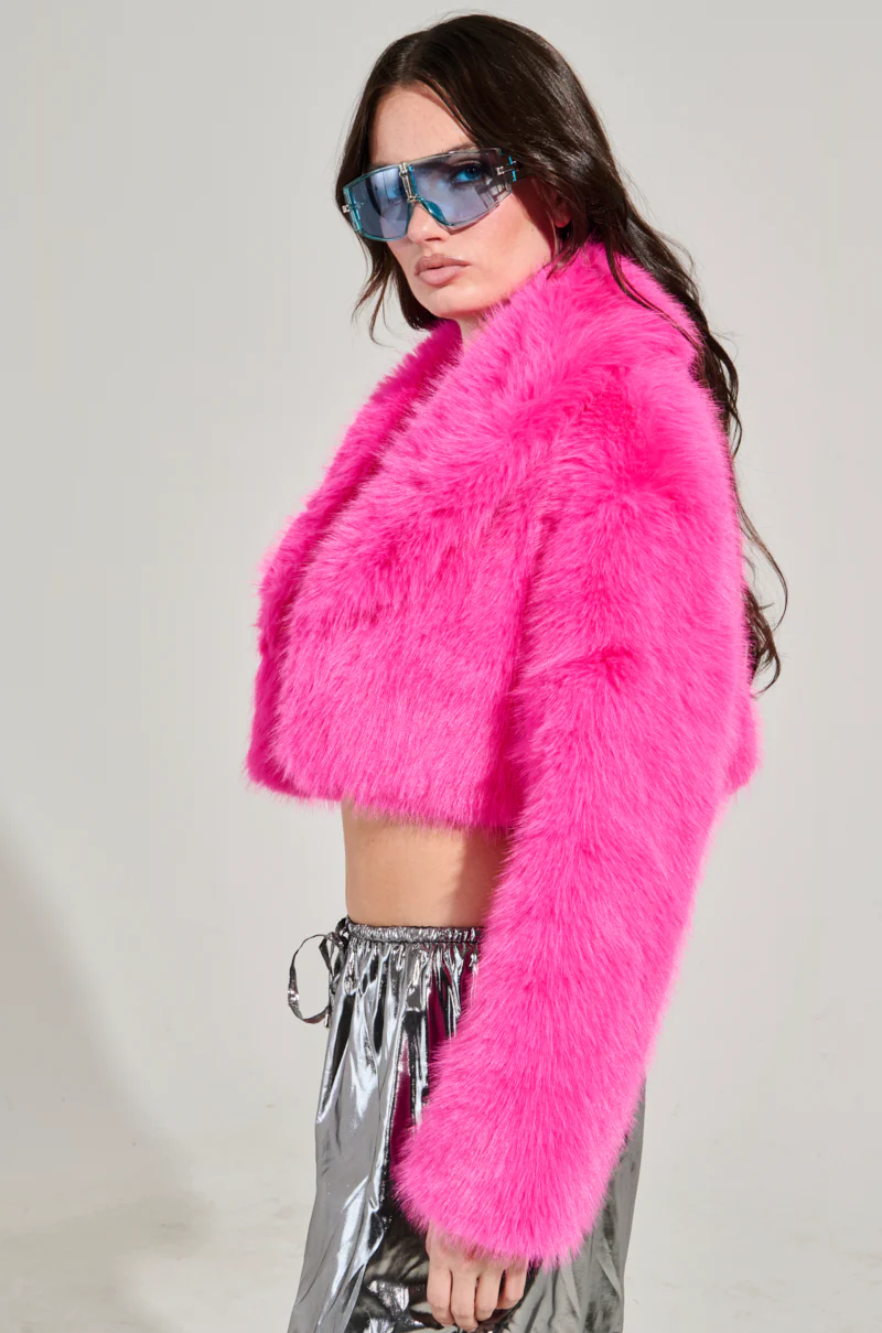 LIGHTS OUT CROPPED FAUX FUR JACKET IN PINK - Image 8