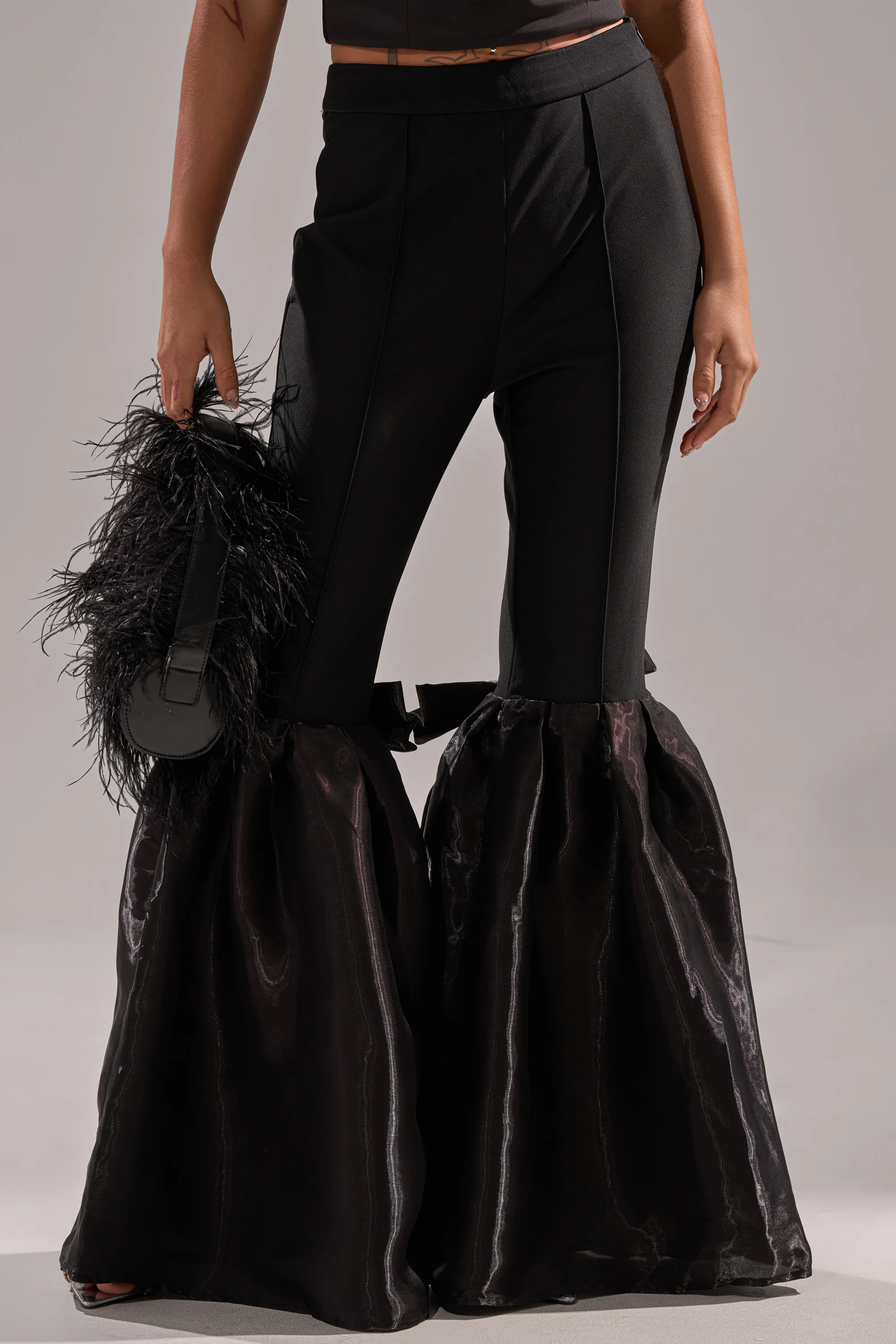 LILY TROUSER WITH BOW IN BLACK - Image 3