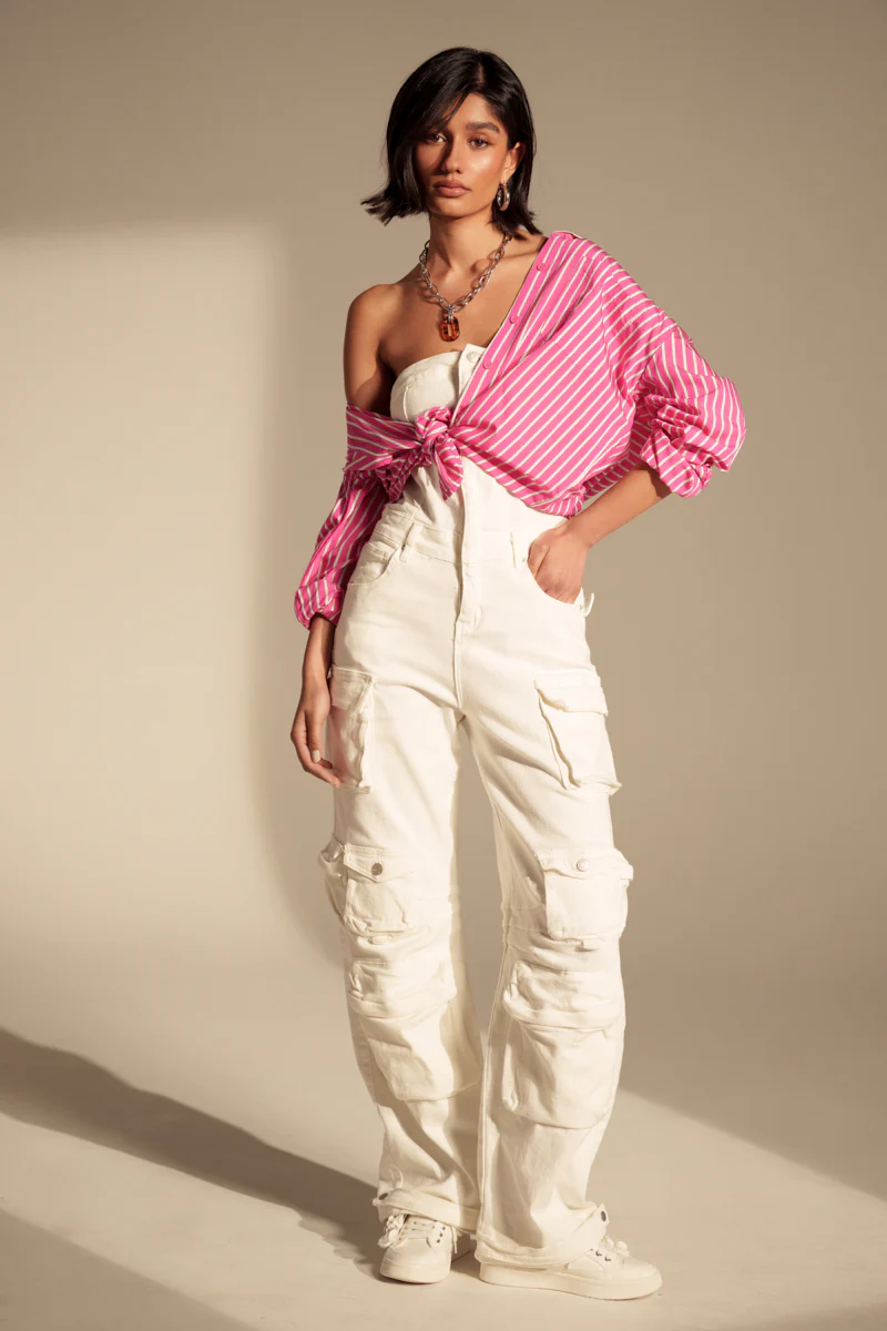 LINDSAY DENIM CARGO JUMPSUIT IN WHITE - Image 2