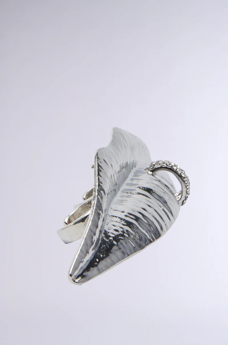 LIP SERVICE RING - Image 3