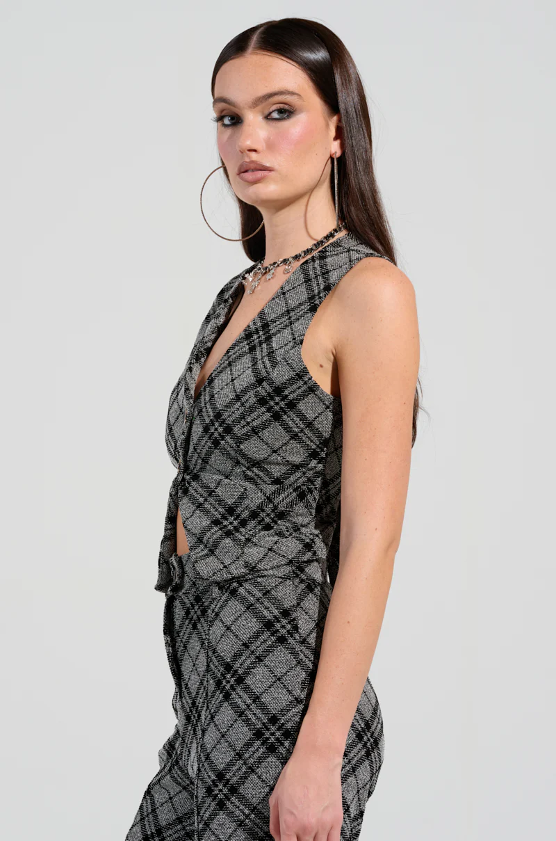 LITTLE LOVE PLAID VEST - Image 3