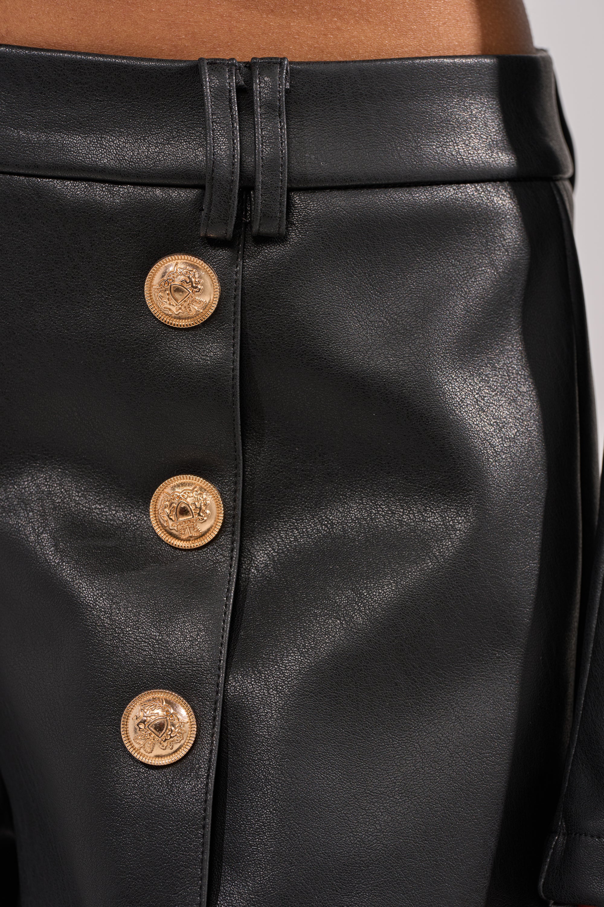 LOLITA FAUX LEATHER SHORTS - Image 9