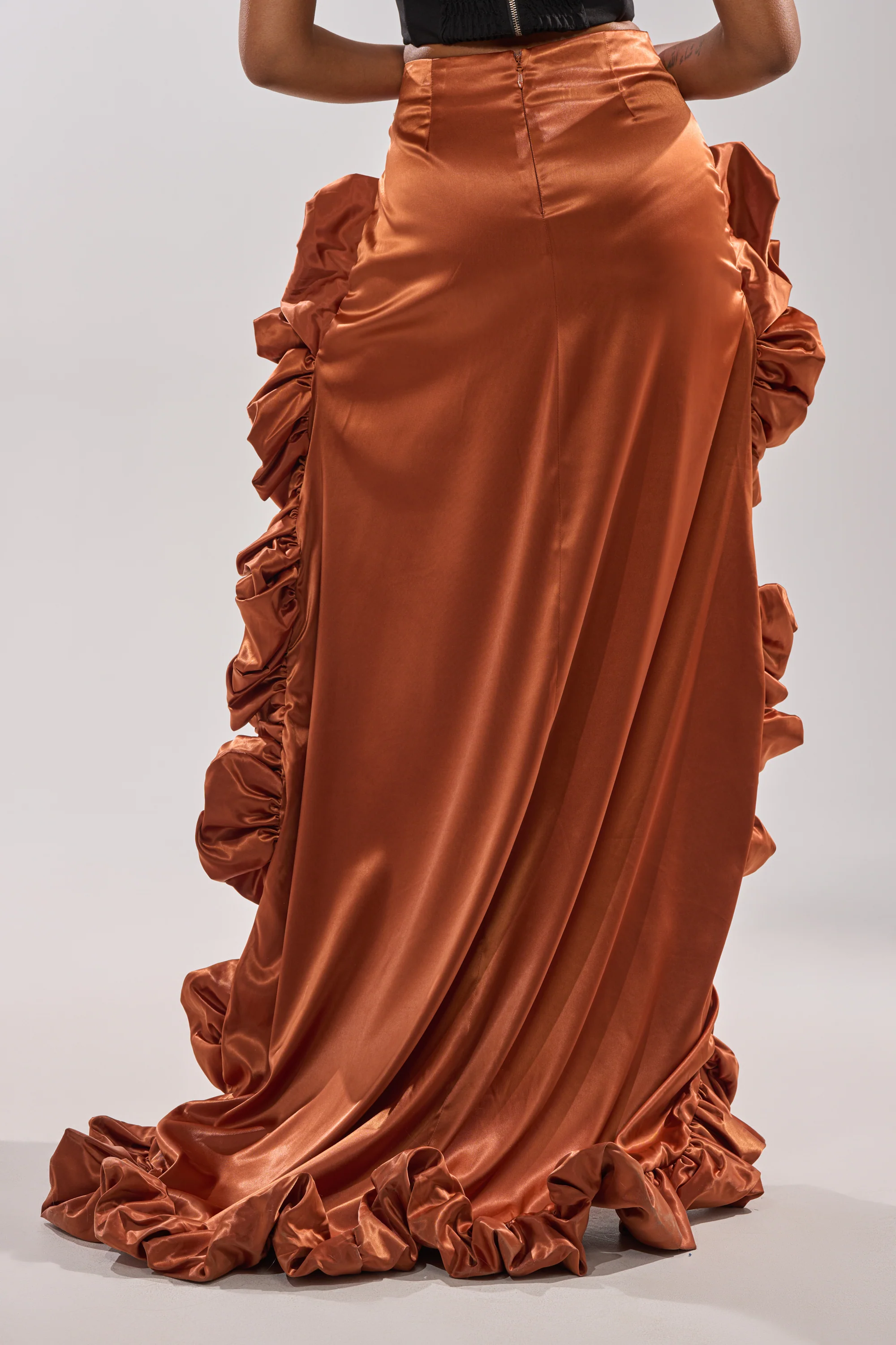 LOOK AT ME GO SATIN HIGH LOW SKIRT - Image 5