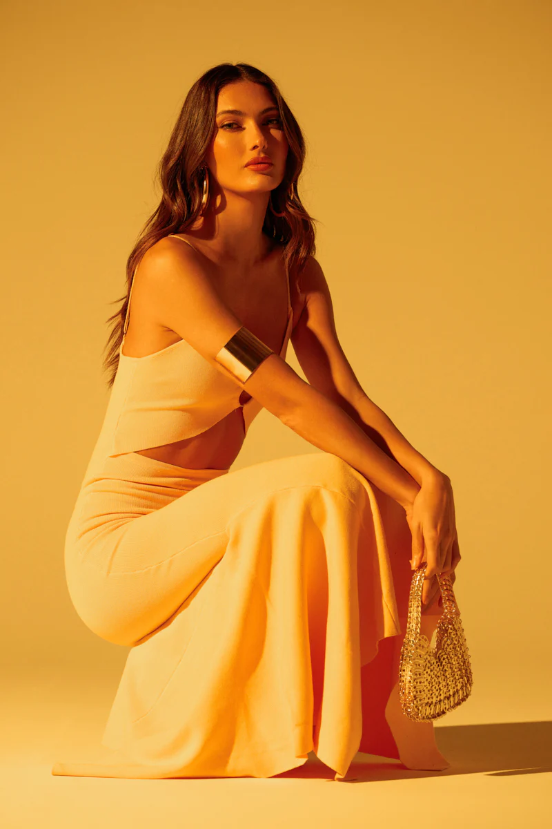 LOOKING FOR FUN KNIT MAXI DRESS IN YELLOW - Image 2