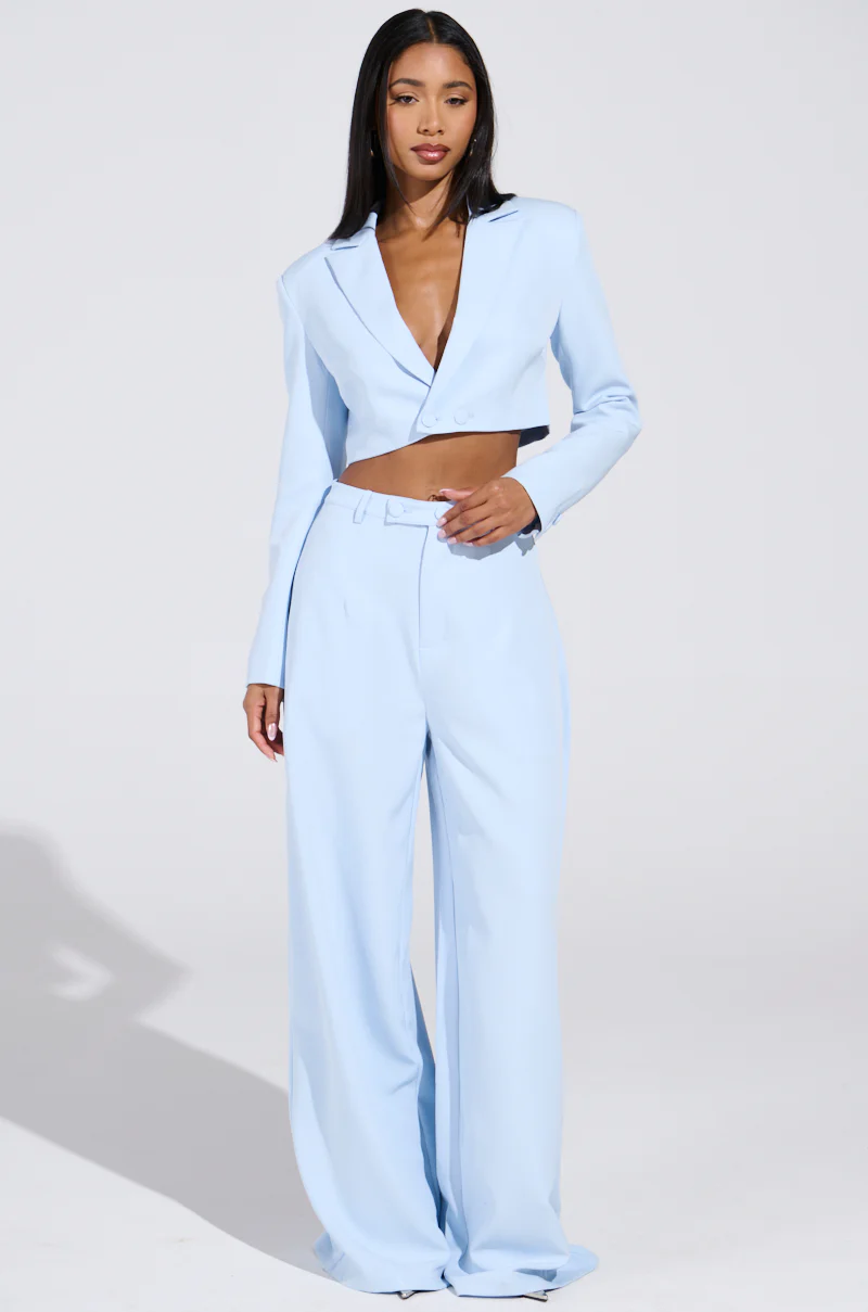 LOTTIE CROPPED BLAZER IN LIGHT BLUE - Image 5