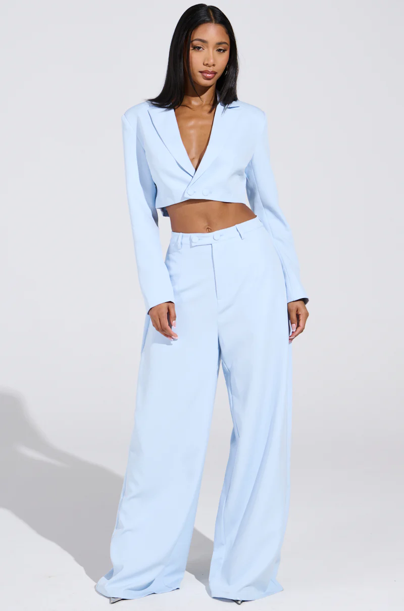 LOTTIE CROPPED BLAZER IN LIGHT BLUE - Image 6