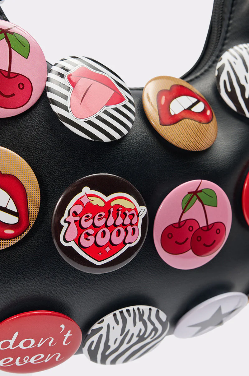 LOVE ME BUTTON PURSE - Image 5