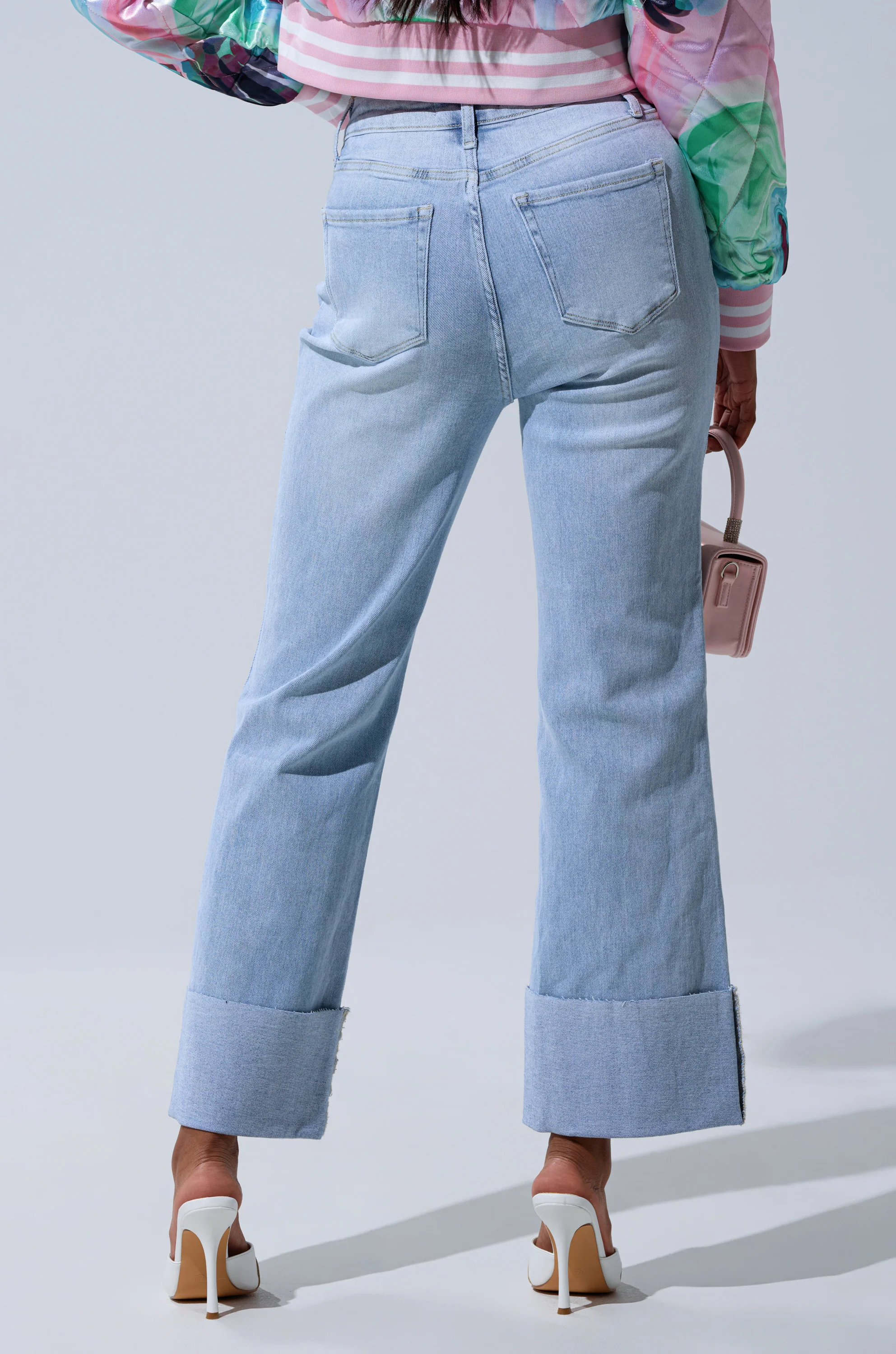 LOVE ME MORE RELAXED DENIM - Image 4
