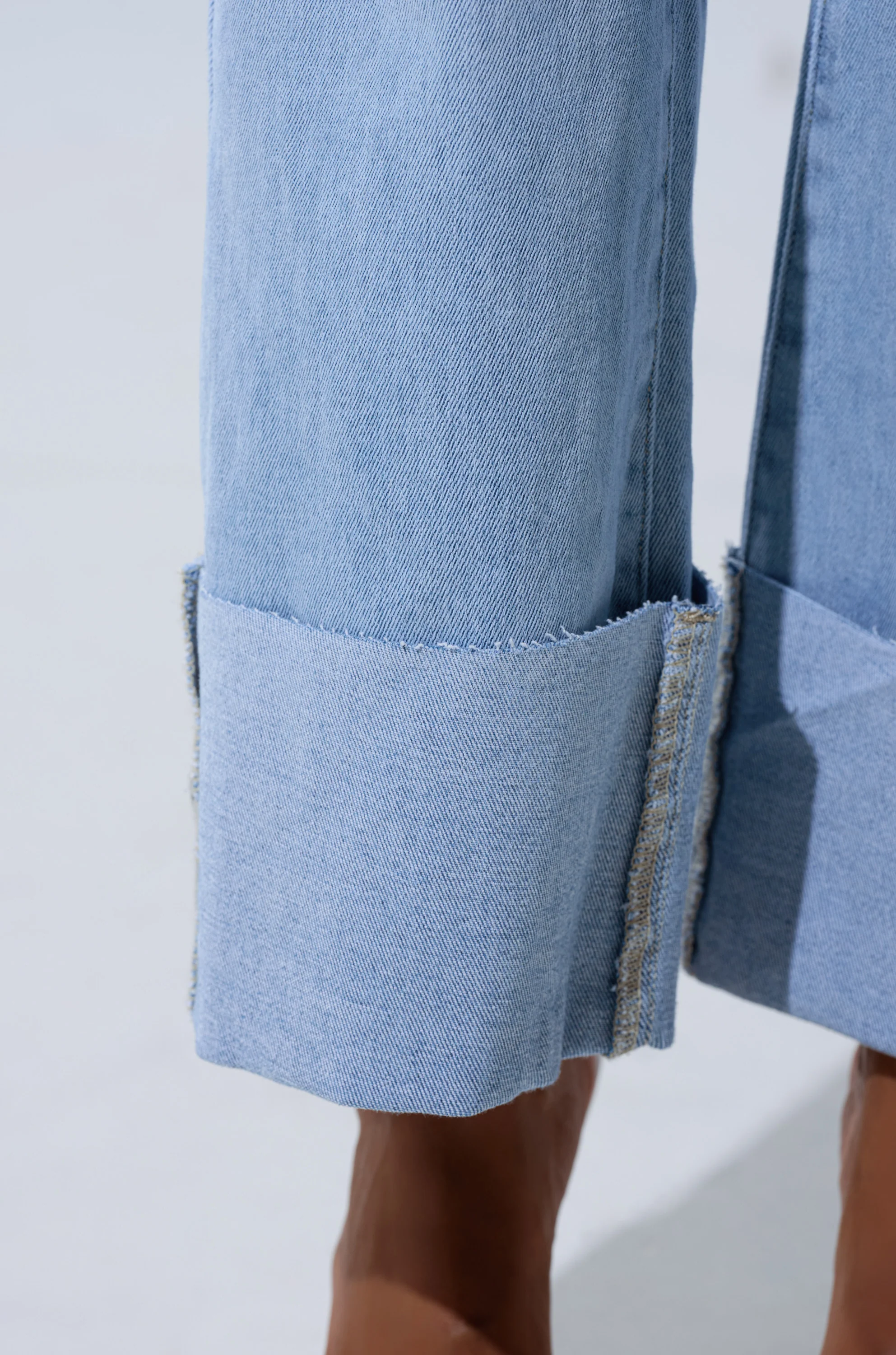 LOVE ME MORE RELAXED DENIM - Image 6