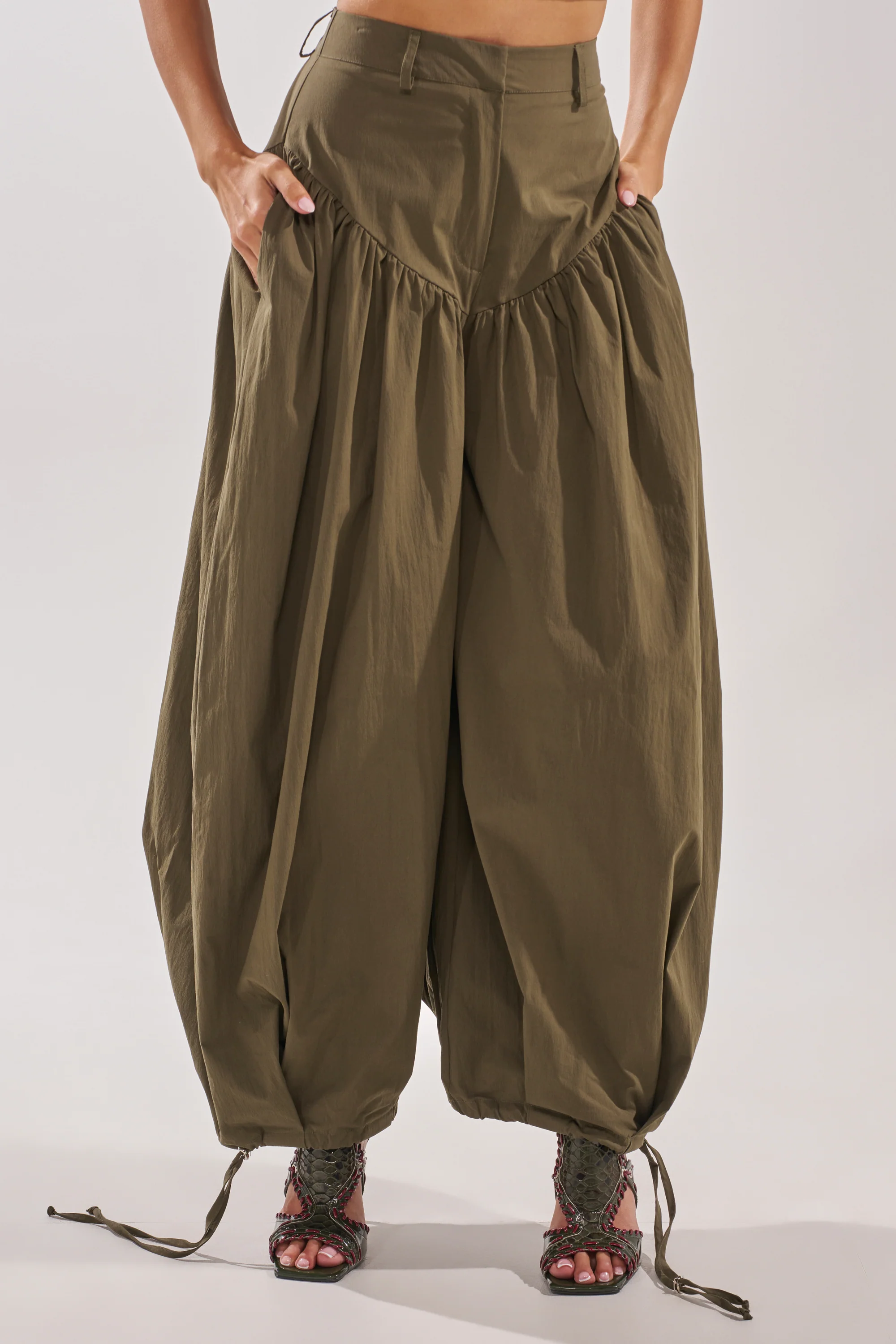 LUCKY FOR YOU BALLOON PANT - Image 4